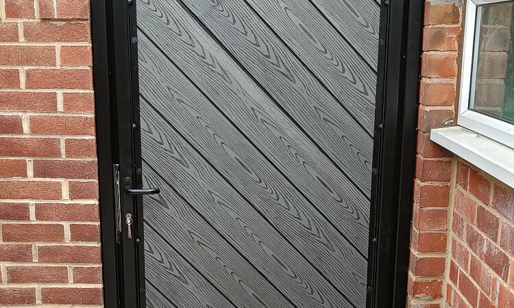 Metal Gate